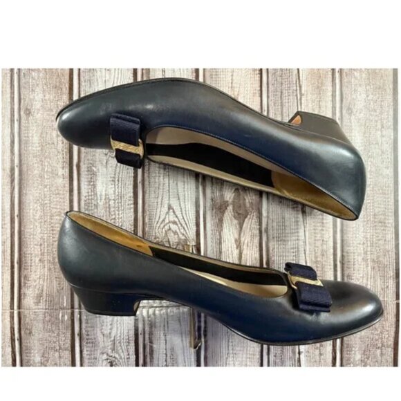 Luxury Salvatore Ferragamo under $100! Size 10.5 AAAA - Picture 4 of 6